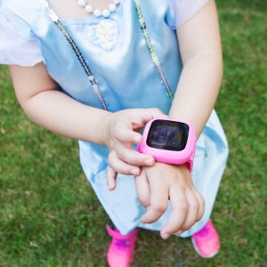 6.9折起 Timex彩色表带款$26Amazon 儿童手表 时间管理从娃抓起 我的世界触屏智能款$35