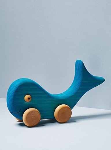 木质小鲸鱼玩具