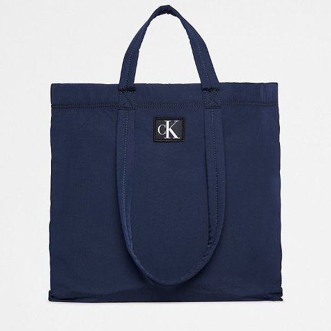 深蓝色尼龙托特包