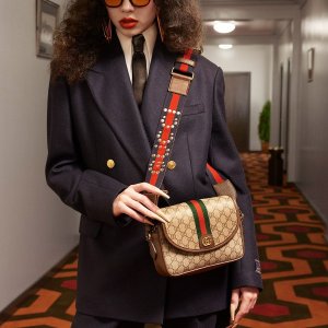 Gucci 大牌经典款捡漏 何穗同款$844，老花围巾$259