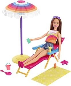 喜爱海洋娃娃和海滩主题玩具套装，由再生塑料制成，配有休闲椅、雨伞和配件，适合 3 至 7 岁儿童的礼物