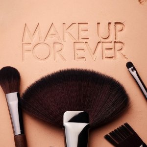 Adore beauty 彩妆赠礼 make up forever 化妆包2款任选