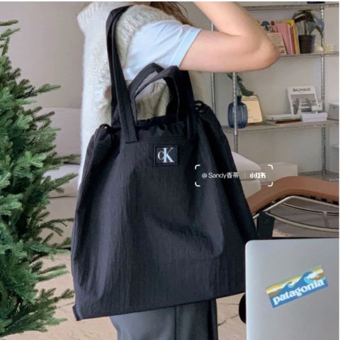 黑色尼龙托特包