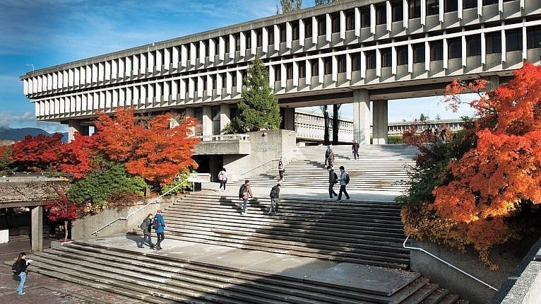 加拿大大学排名麦考林2023 - 加拿大综合类大学排名、医博类大学排名