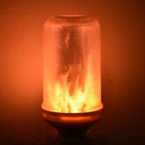 闪购：Lumiereholic LED 火焰灯泡热促 营造浪漫氛围