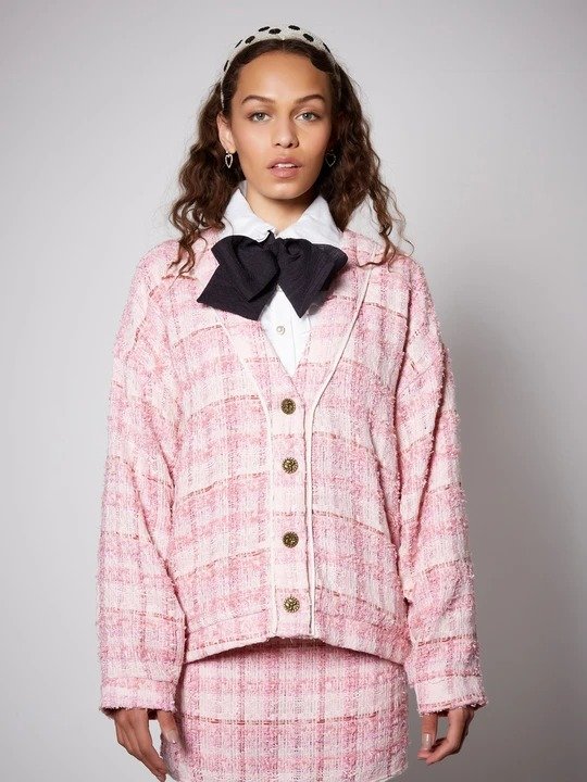 粉色针织外套