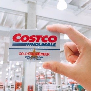 Costco特价商品海报 Robax护腰贴$11.99，香水清仓$49.97