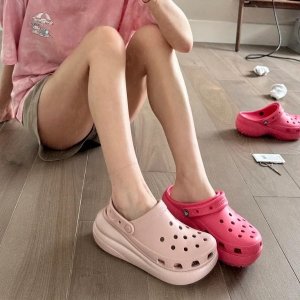 Crocs2件再9折！这款好少女心！经典款洞洞鞋