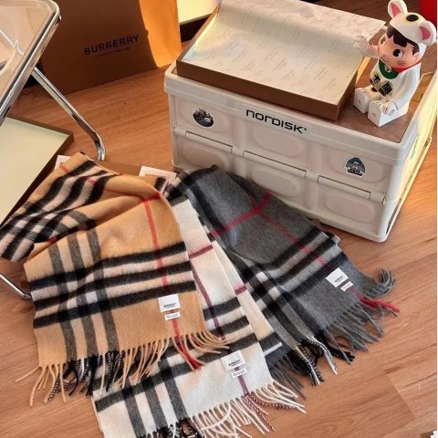 4折起 €189收ACNE🧣2024 法国必买围巾推荐 - Burberry，LV，Acne Studio、AMI