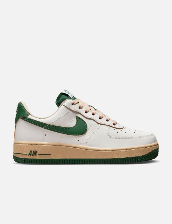 Nike Air Force 1 运动鞋