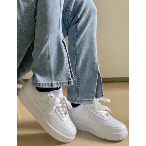 Air Force 1 小白鞋