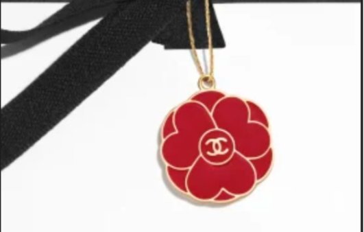 Chanel 0元购再上新！绝美限量山茶花招财吊坠！可做项链~Chanel 0元购再上新！绝美限量山茶花招财吊坠！可做项链~