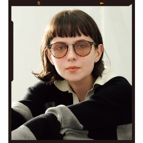 Uniqlo茶色圆框墨镜