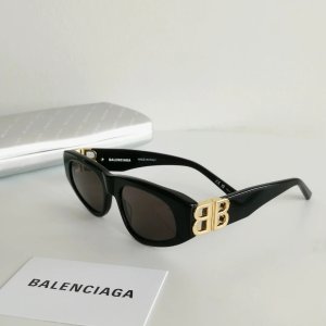 Balenciaga墨镜大促🕶爆款方框墨镜€292、BB平光镜€201