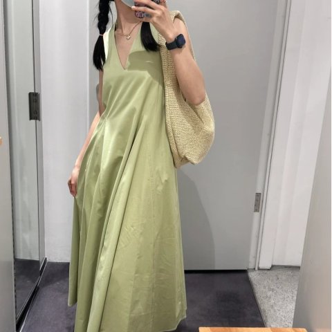 COS@fay.lV领连衣裙