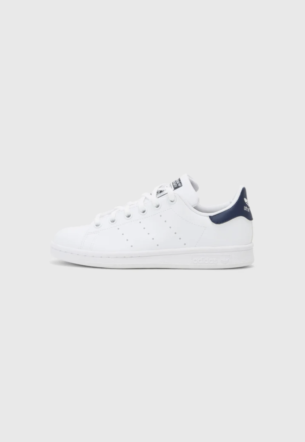 STAN SMITH 小白鞋