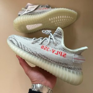 2折起！可燃冰350仅€90Yeezy 跌破底价！ 码数紧张⏰奶油白500仅€66（原€216）