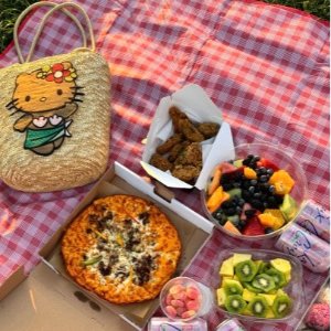 Picnic | 春天当然要野餐啦🧺超出片野餐布€7.99