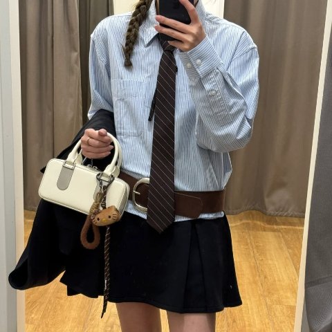 条纹衬衫