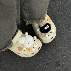 Crocs 折扣区再降！光轮$59、Stomp雪屋洞洞鞋$50.9