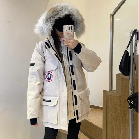 7折起！可穿到身高168cmCanada Goose 童款私促 - 羽绒马甲$345 大童远征$830