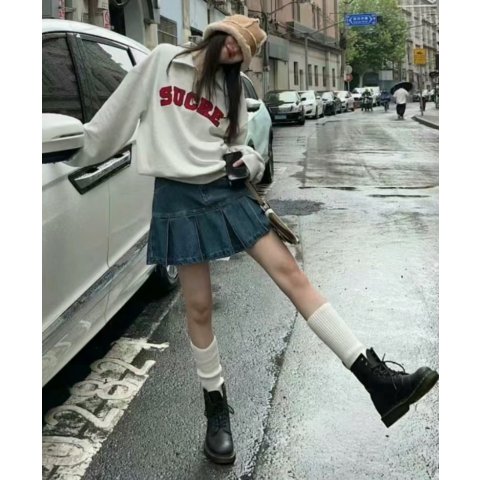 Dr. Martens用码：DEALMOON331460 八孔马丁靴