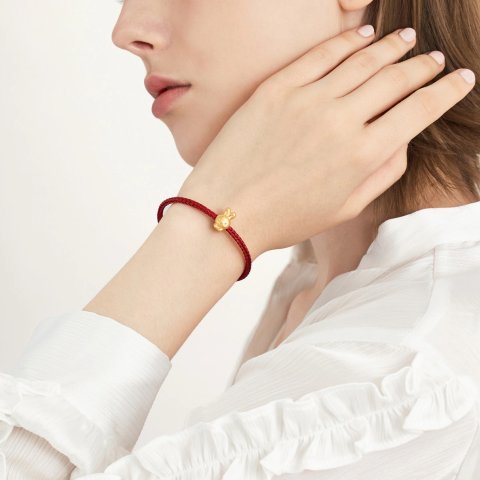 Chow Sang Sang千足金兔子串珠