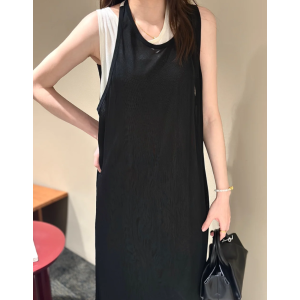 假两件不对称连衣裙