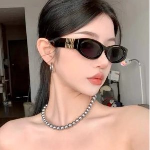 5折起！11W比官网便宜$397Miu Miu 超火墨镜/眼镜🕶️宁宁同款墨镜$362 jennie同款有！