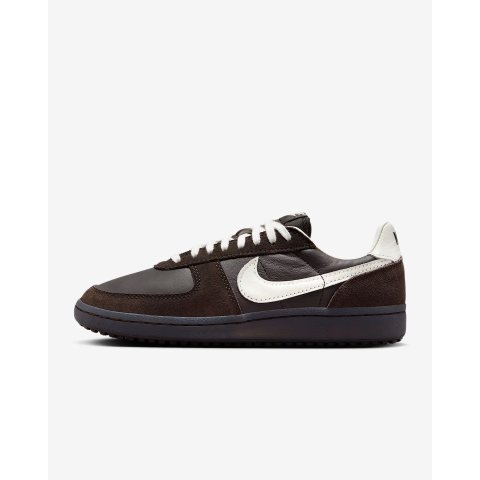 Nike Field General 运动鞋
