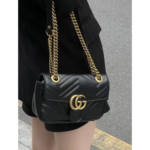 GUCCI GG Marmont 单肩包