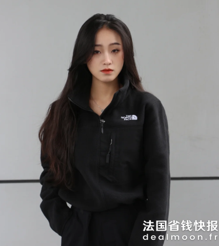 The North Face卫衣