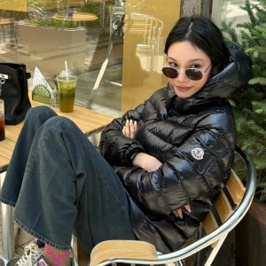 Bernardelli 9月大牌好价💥Moncler羽绒服直降百欧