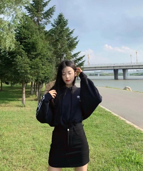  Originals 女士短款卫衣