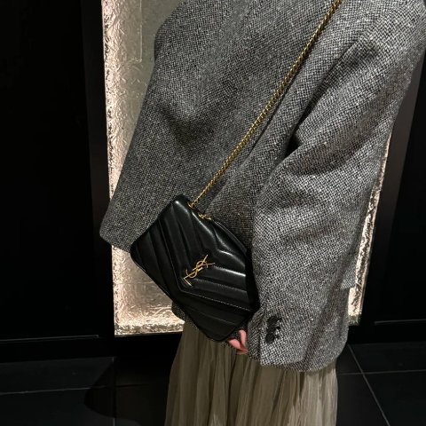 Saint LaurentSaint Laurent LouLou 小号黑色单肩包