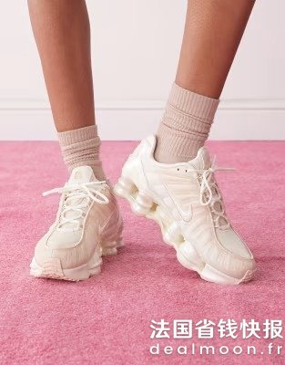 NikeNike Shox TL 休闲鞋 米白色