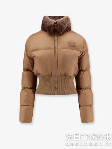 Fendi羊羔绒羽绒服 技术面料