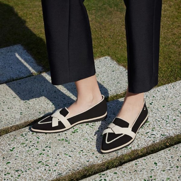 Valentina 防泼水蝴蝶结尖头乐福鞋