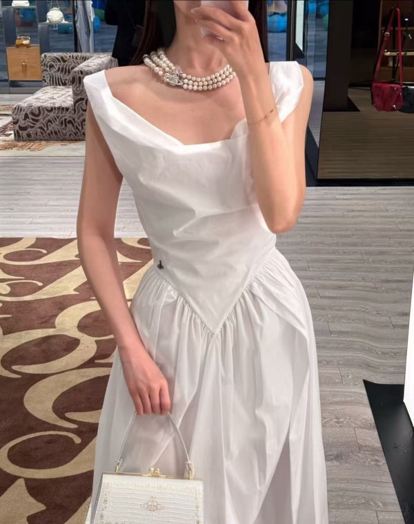 White Sunday 中长连衣裙