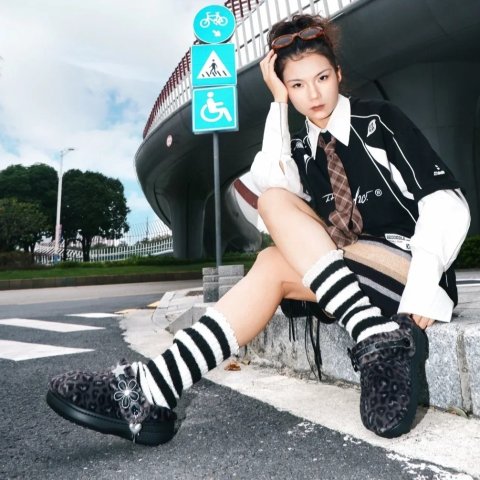 Unfurgettable 豹纹拖鞋