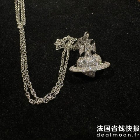 Vivienne WestwoodAgnatha 银吊坠