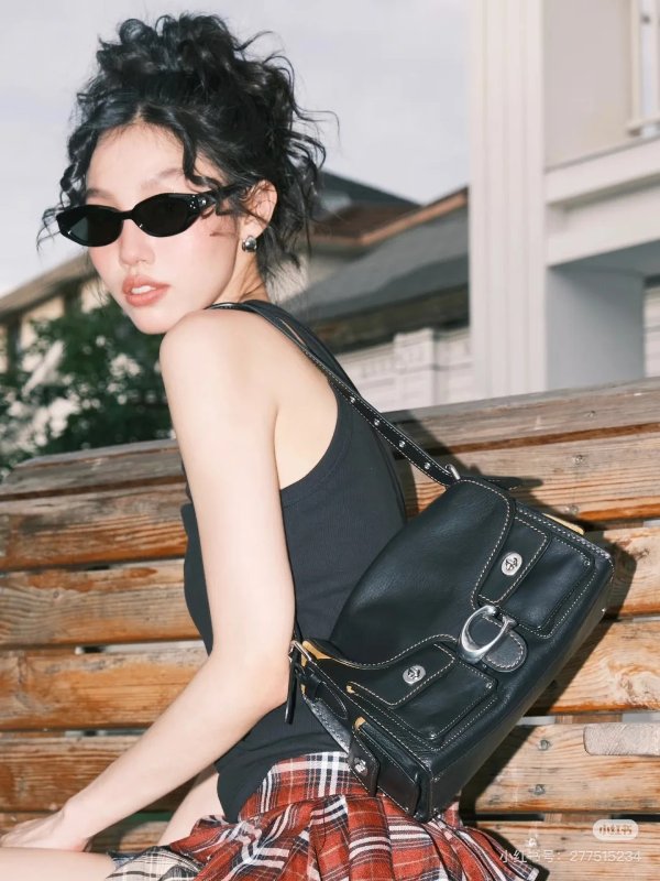 Cargo Turnlock Tabby 软皮包