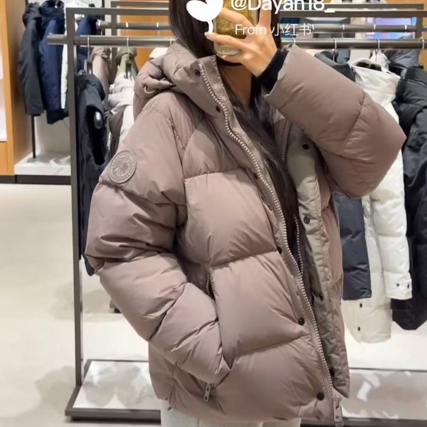 Black Label Wyndham 羽绒连帽夹克