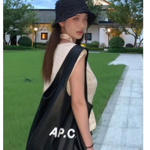 Ninon 黑色托特包