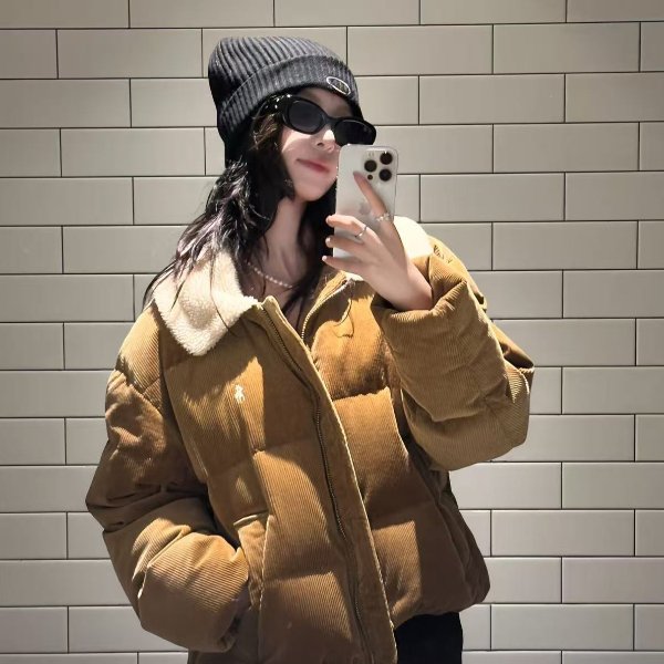 灯芯绒羽绒服 仿皮草领