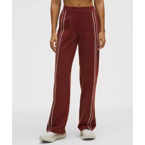 Define 中腰运动裤 Luon面料