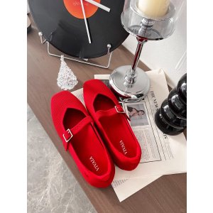 Margot它家超火的款！！冬天太亮眼啦Margot 方头玛丽珍鞋