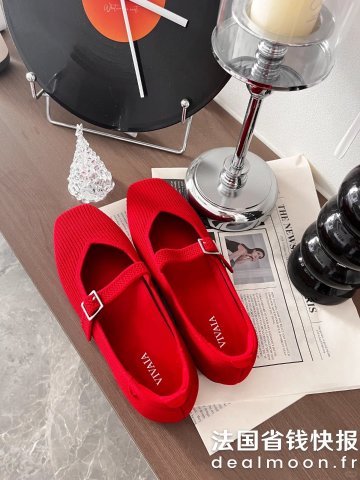 Margot它家超火的款！！冬天太亮眼啦Margot 方头玛丽珍鞋