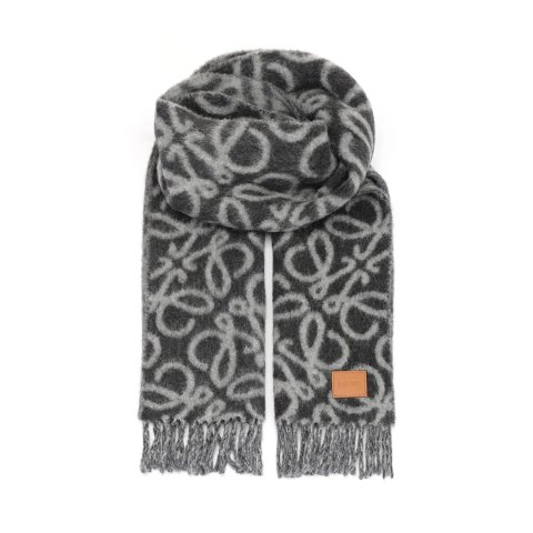 Loewe Anagram 流苏围巾