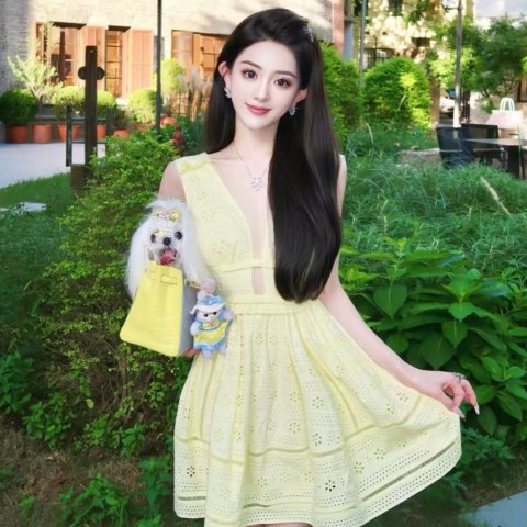 英伦镂空棉质迷你连衣裙